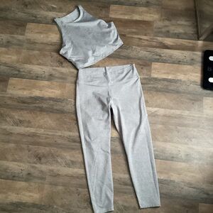Old navy Women's Gray Crop Top and Leggings Set